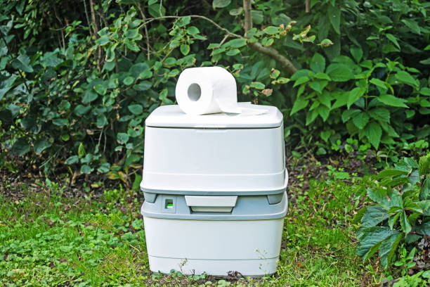 Portable Toilet Options We Offer in Kouts, IN